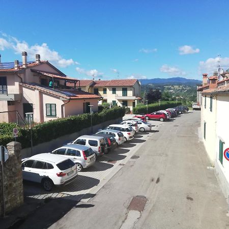 Il Lago Del Mugello B&B Барберино-ді-Муджелло Екстер'єр фото
