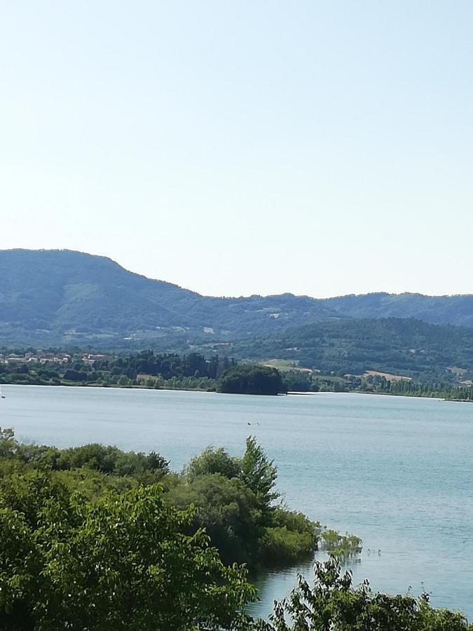 Il Lago Del Mugello B&B Барберино-ді-Муджелло Екстер'єр фото